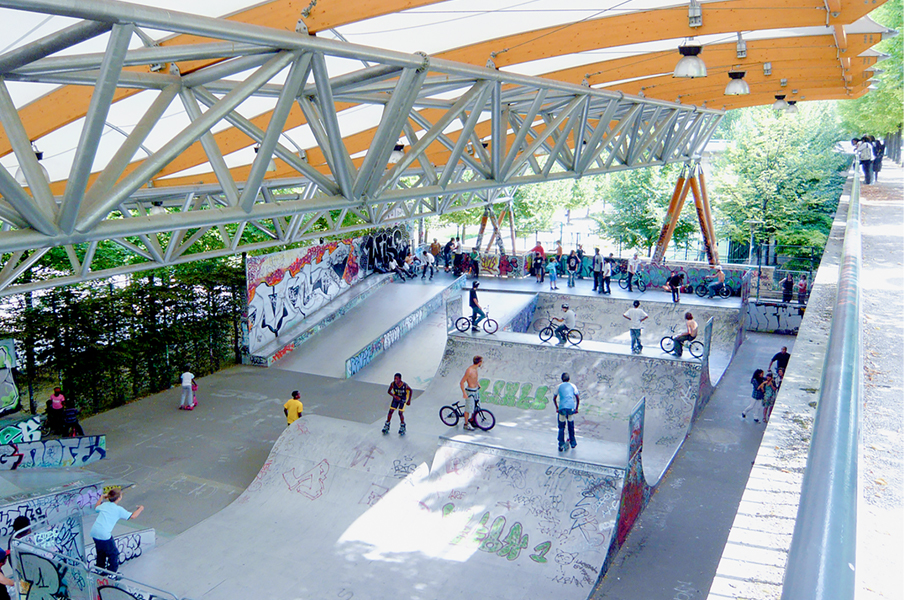 Modulaire open overkapping skatebaan