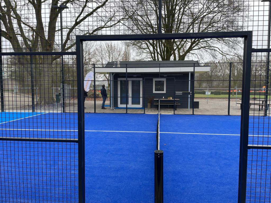Nieuwbouw 3 padelbanen sportaccommodatie Borgelerbad, Deventer