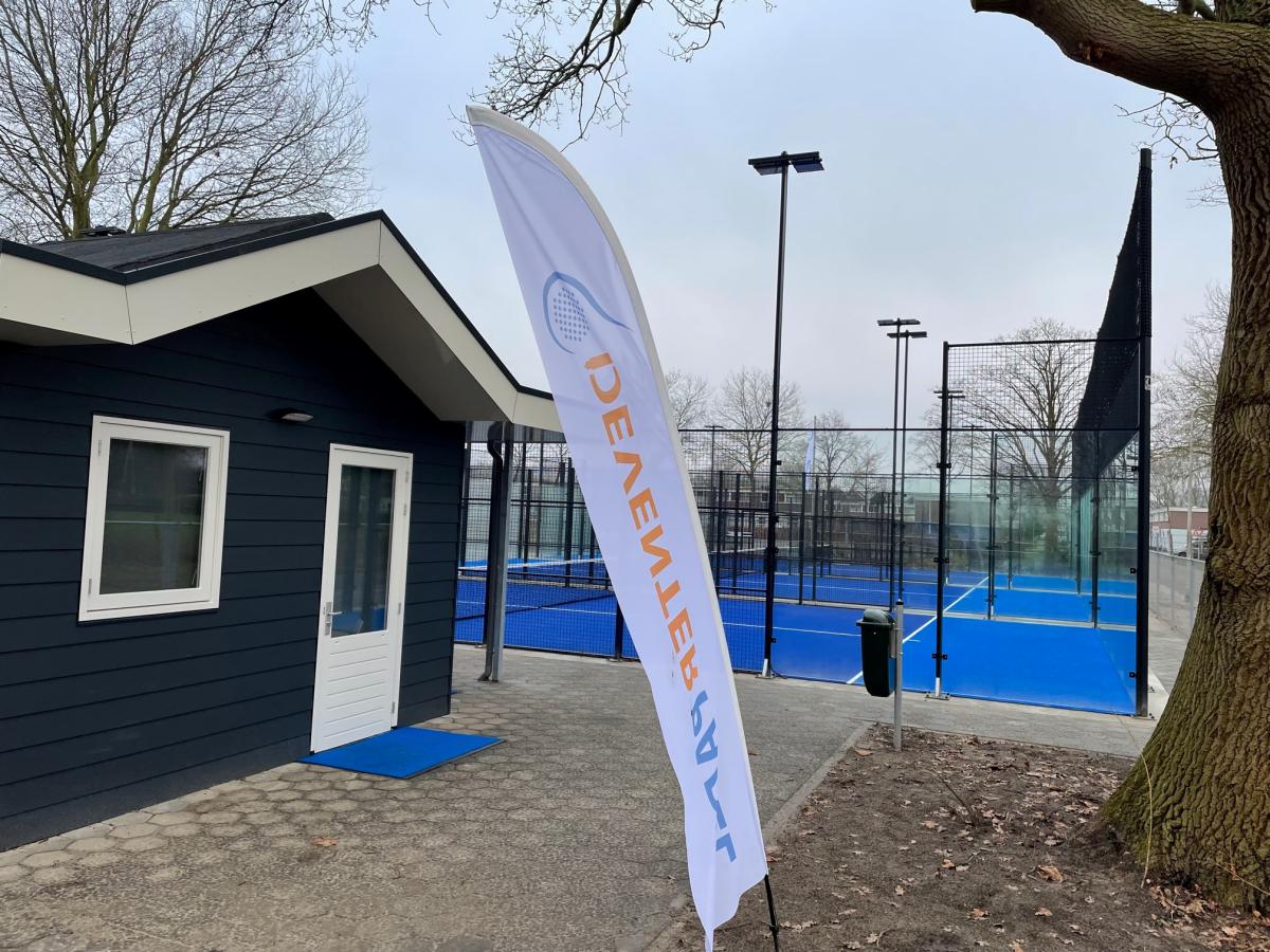 Nieuwbouw 3 padelbanen sportaccommodatie Borgelerbad